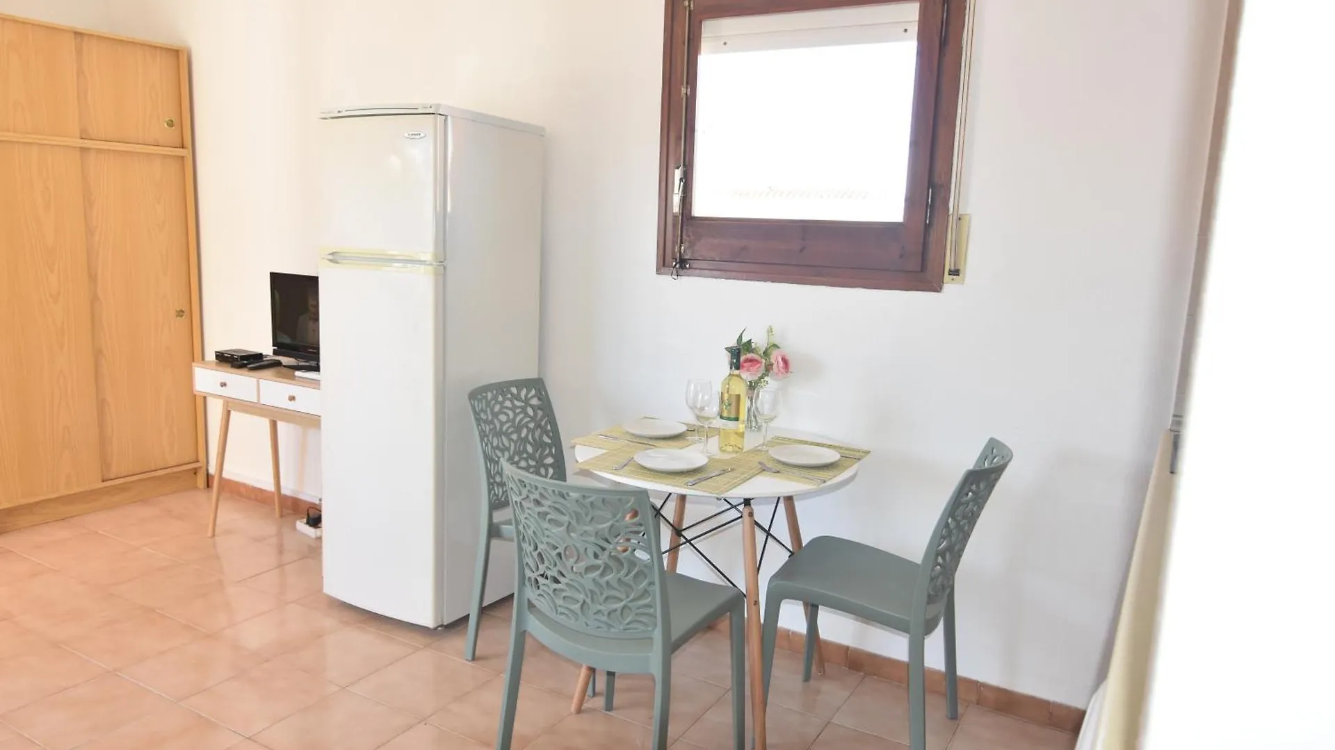 Rnet - Sol Y Playa Roses Apartman